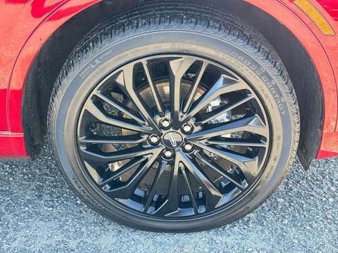 Used 2023 Lincoln Corsair Reserve w/ Equipment Group 202A FWD image 12