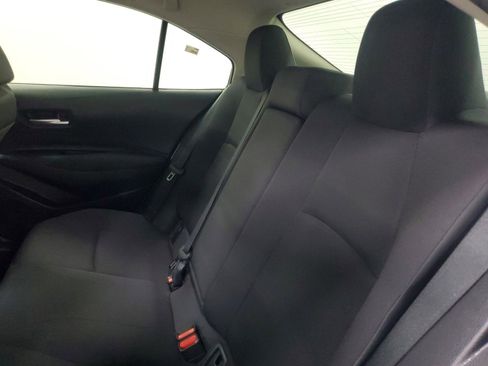 Used 2021 Toyota Corolla LE image 15