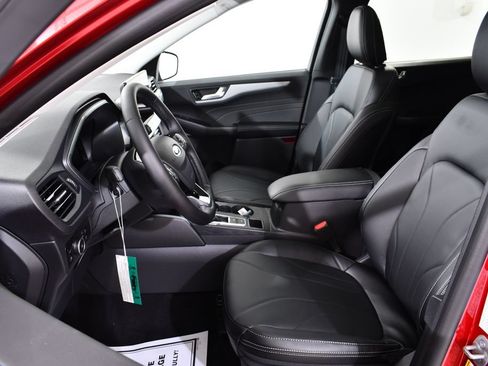 New 2025 Ford Escape SE w/ PHEV Premium Package FWD image 6