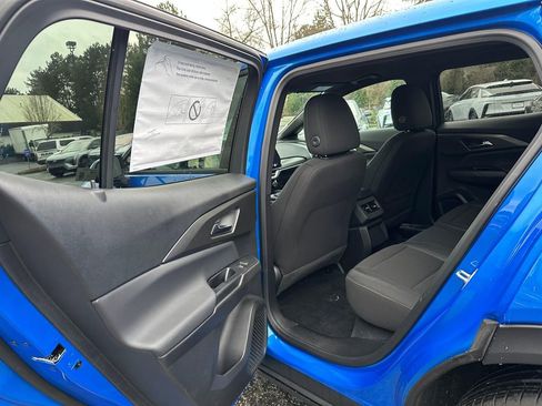 New 2026 Chevrolet Equinox EV LT image 16