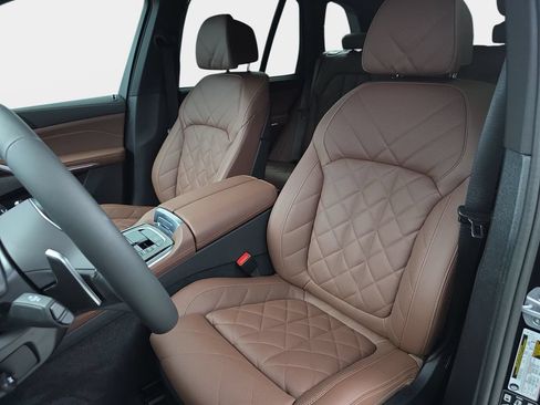 New 2026 BMW X5 xDrive40i w/ Executive Package AWD/4WD image 15