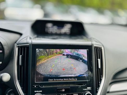 Used 2019 Subaru Forester Limited AWD/4WD image 17