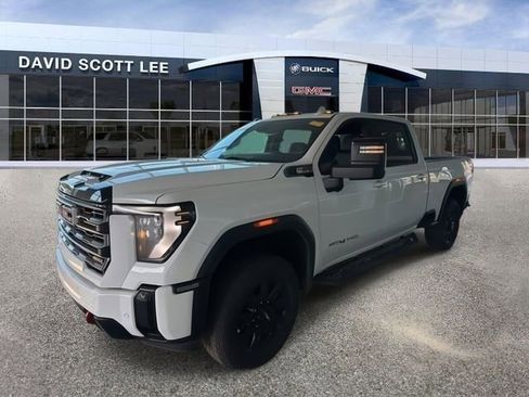 Used 2026 GMC Sierra 2500 AT4 image 10