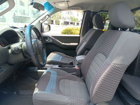 Used 2012 Nissan Frontier SV RWD image 11