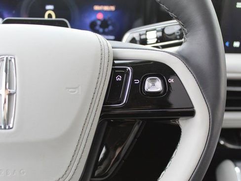 New 2026 Lincoln Aviator AWD image 14