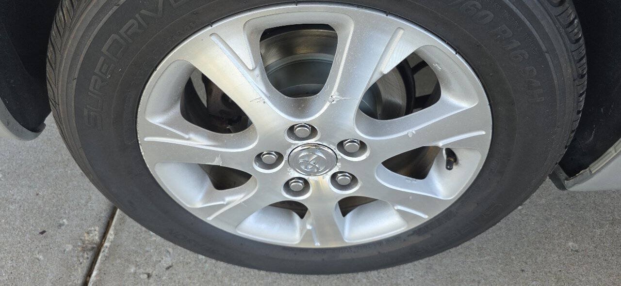 Used 2005 Toyota Camry LE FWD image 23