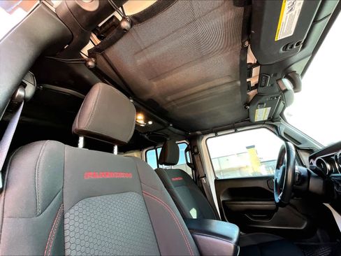 Used 2022 Jeep Wrangler Unlimited Rubicon image 25