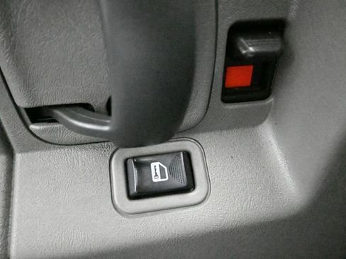 Used 2021 GMC Savana 2500 Extended RWD image 16