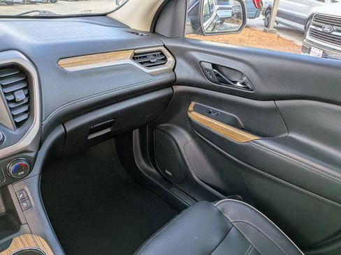 Used 2018 GMC Acadia Denali w/ Technology Package image 19