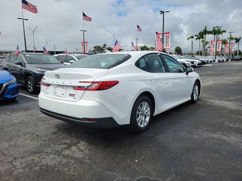 Used 2026 Toyota Camry LE w/ Convenience Package FWD image 10