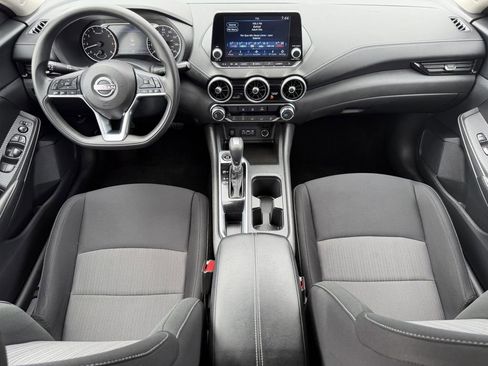 Used 2025 Nissan Sentra SV FWD image 12