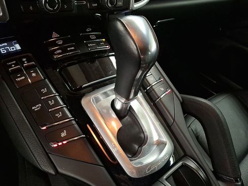 Used 2014 Porsche Cayenne AWD/4WD image 12