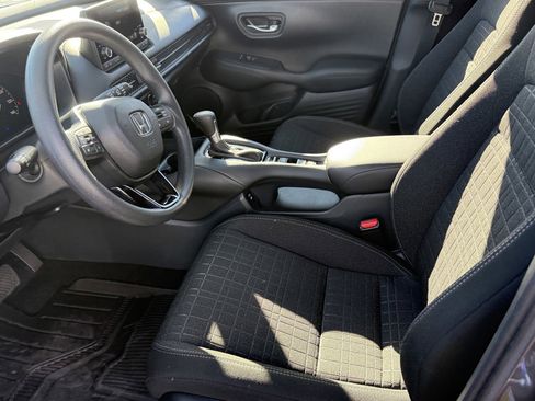 Certified 2025 Honda HR-V LX image 11