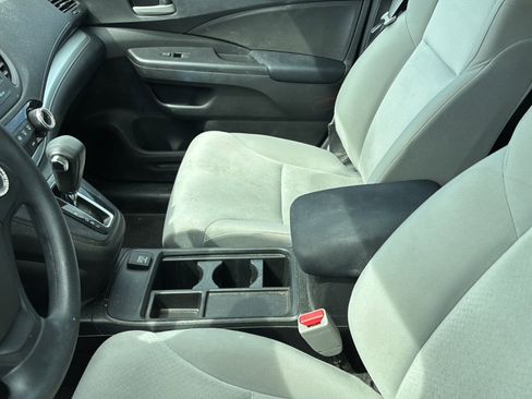 Used 2016 Honda CR-V SE image 2