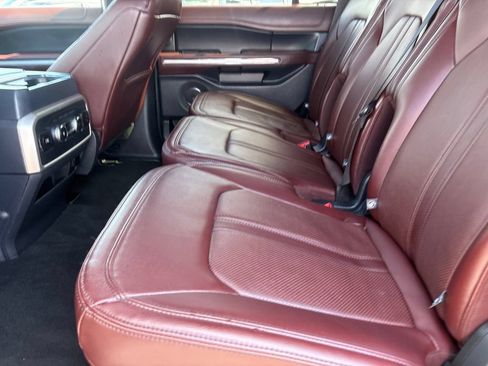 Used 2024 Ford Expedition Limited AWD/4WD image 29