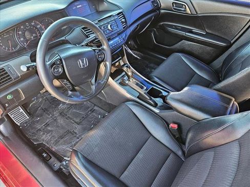 Used 2016 Honda Accord Sport image 9
