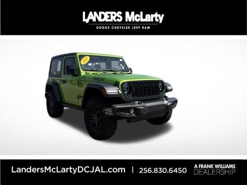 Used 2025 Jeep Wrangler Sport AWD/4WD image 1