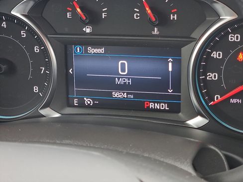 Used 2024 Chevrolet Equinox LS w/ LS Convenience Package image 18