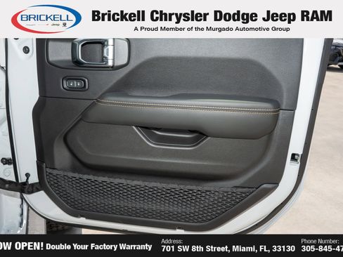 New 2025 Jeep Wrangler Unlimited Rubicon 392 image 12