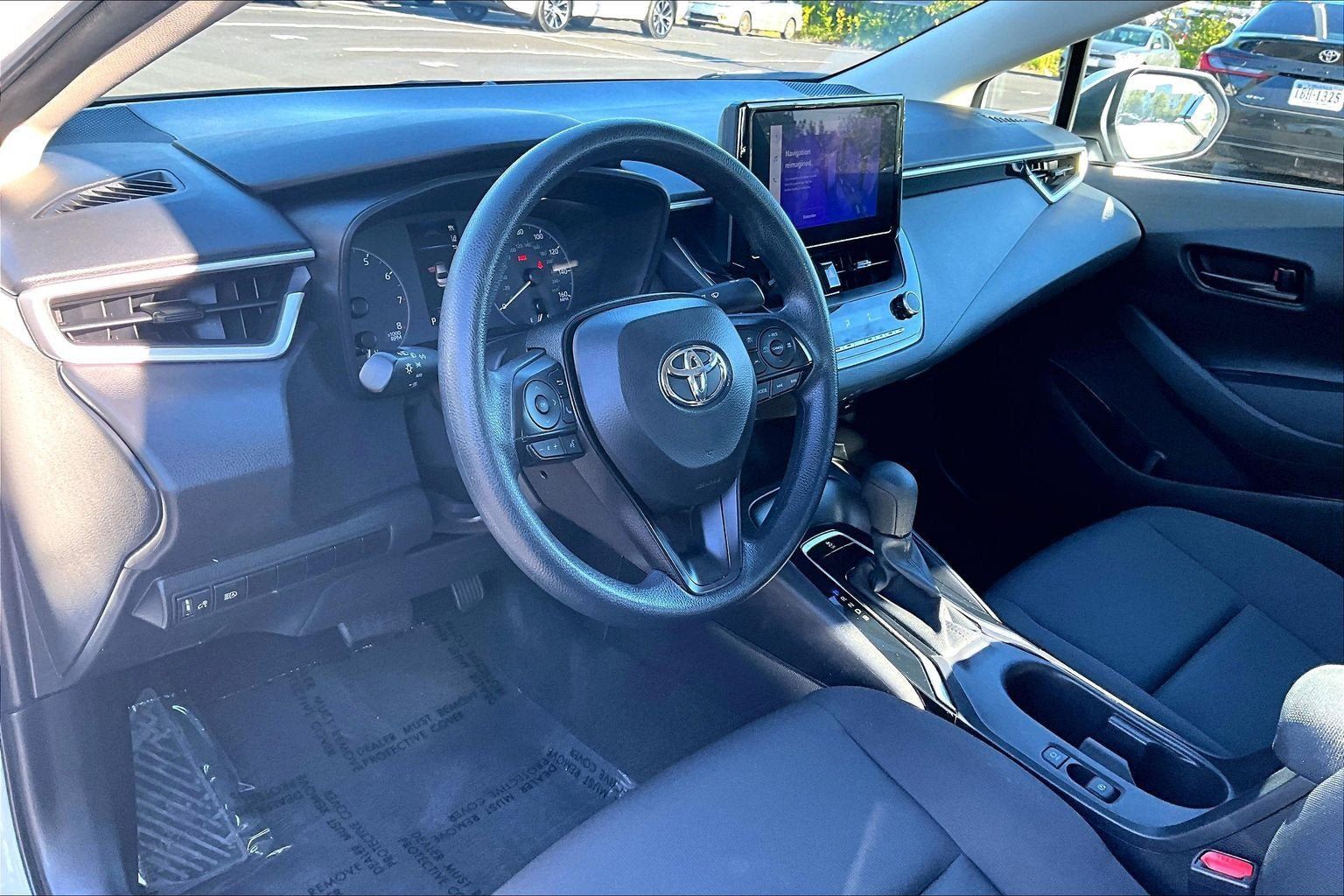 Used 2024 Toyota Corolla LE FWD image 13