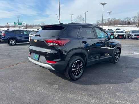 Certified 2025 Chevrolet TrailBlazer LT w/ Driver Confidence Package image 5