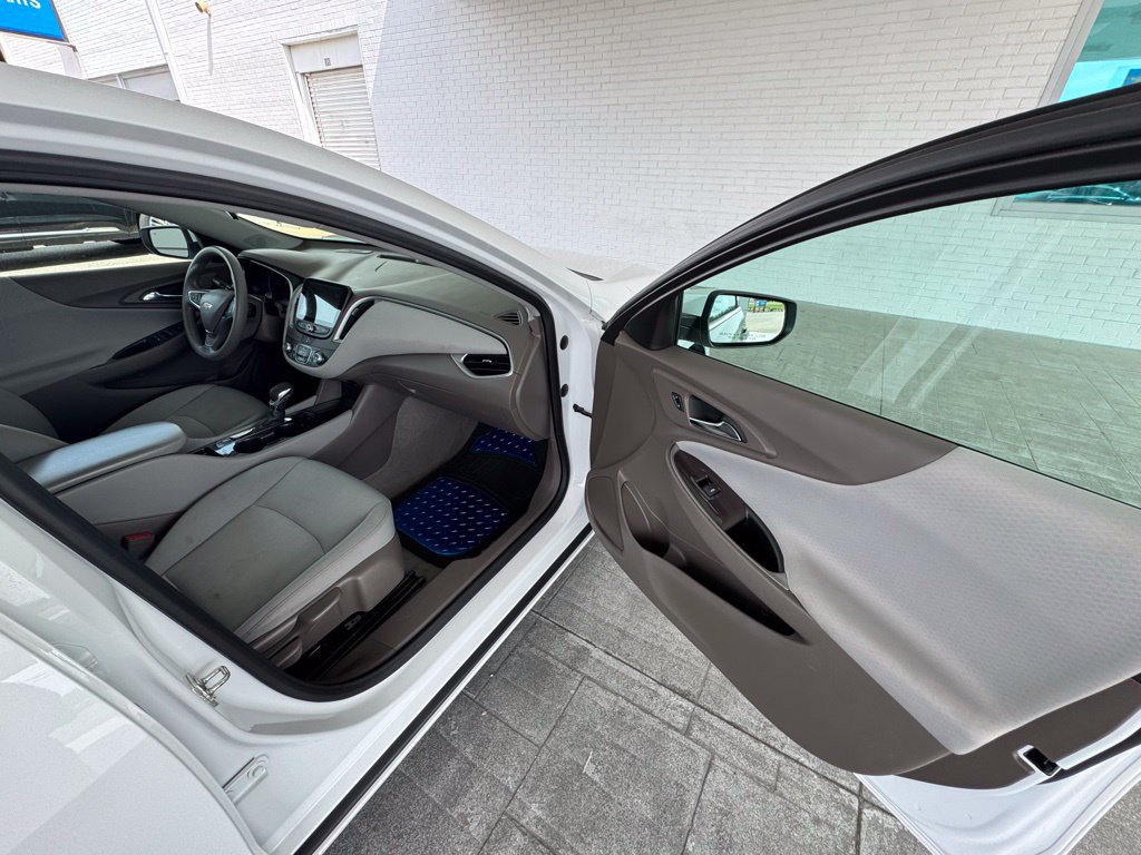 Used 2024 Chevrolet Malibu LS FWD image 14