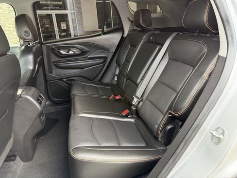 Used 2022 GMC Terrain AT4 image 35
