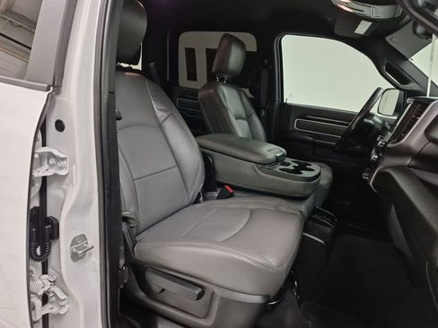 Used 2022 RAM 2500 Big Horn image 29