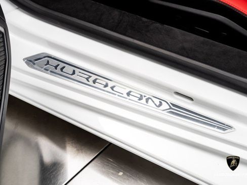 Used 2024 Lamborghini Huracan Tecnica image 29