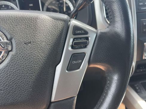 Used 2018 Nissan Titan SV w/ SV Convenience Package AWD/4WD image 23