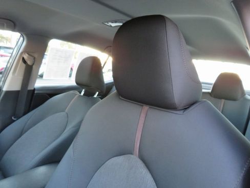 Used 2020 Toyota Camry LE image 16