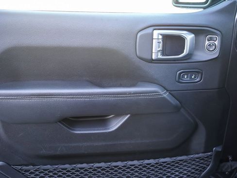 Certified 2023 Jeep Gladiator Overland image 21