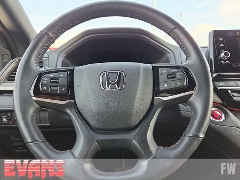 Used 2025 Honda Odyssey Sport-L image 13