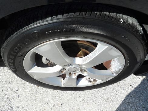 Used 2004 MAZDA MAZDA3 s w/ Moonroof & 6-CD Pkg image 17