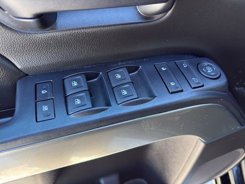 Used 2019 Chevrolet Silverado 1500 LD LT image 12