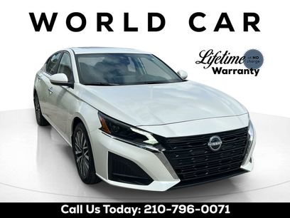Used 2025 Nissan Altima 2.5 SV w/ SV Premium Package