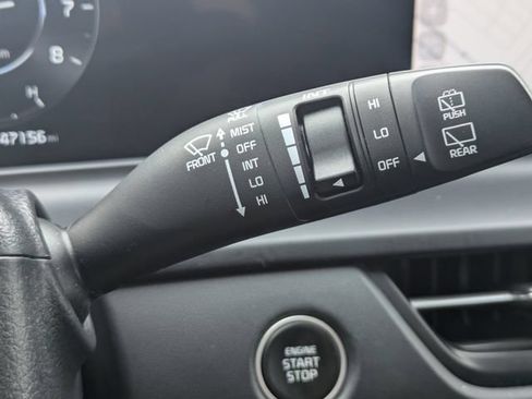 Used 2024 Kia Seltos EX FWD image 28