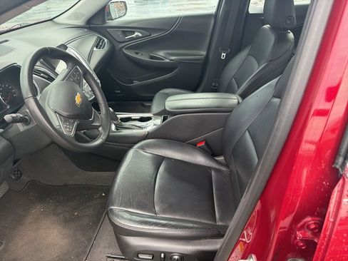 Certified 2018 Chevrolet Malibu LT w/ Leather Package image 6