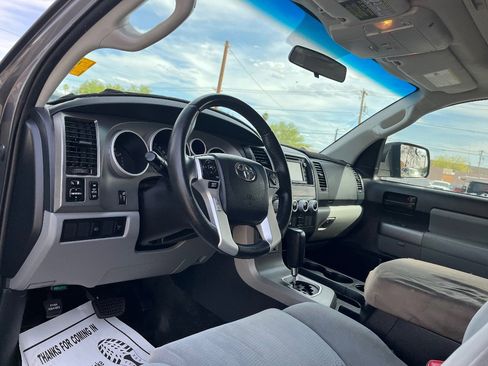 Used 2014 Toyota Sequoia SR5 image 27