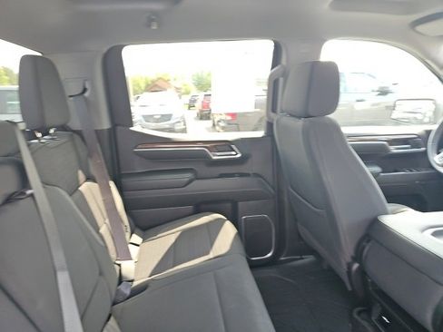 Used 2023 Chevrolet Silverado 1500 LT image 14