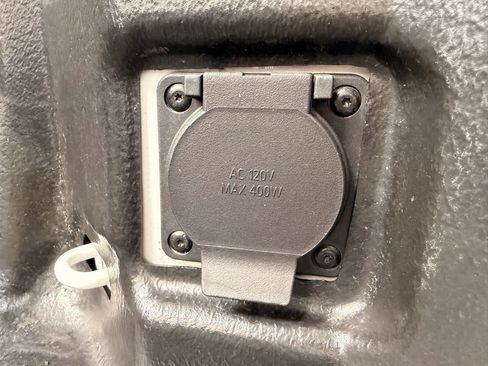 Used 2025 Chevrolet Silverado 1500 LT image 11