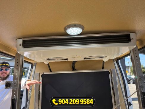 Used 2015 Nissan NV200 SV FWD image 55