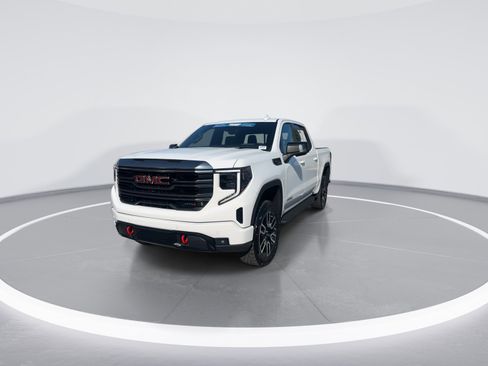 Used 2024 GMC Sierra 1500 AT4 w/ Technology Package AWD/4WD image 3