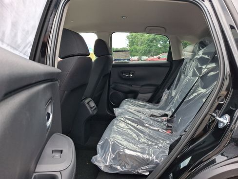 New 2027 Honda HR-V LX image 5
