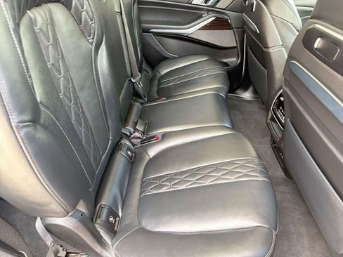 Used 2026 BMW X7 xDrive40i AWD/4WD image 31