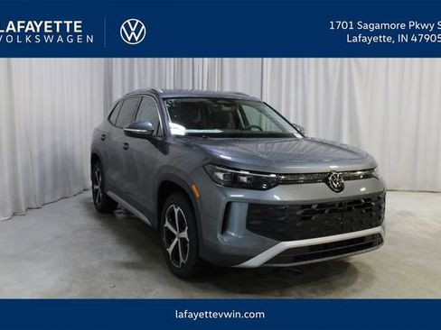 New 2026 Volkswagen Tiguan SE AWD/4WD image 1