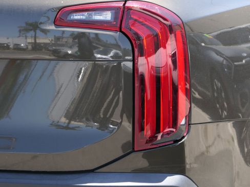 Used 2022 Kia Telluride EX FWD image 4