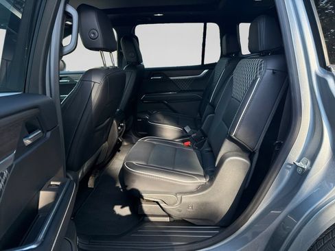 Used 2026 GMC Acadia Denali w/ Super Cruise Package AWD/4WD image 13