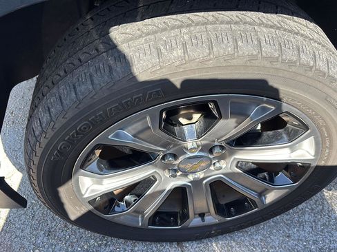 Used 2019 Chevrolet Tahoe LT image 10