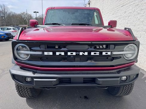 New 2026 Ford Bronco Outer Banks image 3